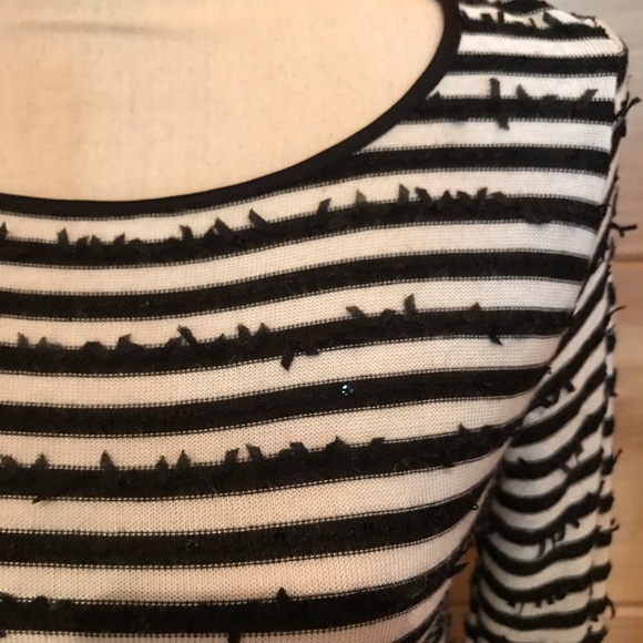 Ann Taylor Petite Black & White Top - Picture 3 of 8